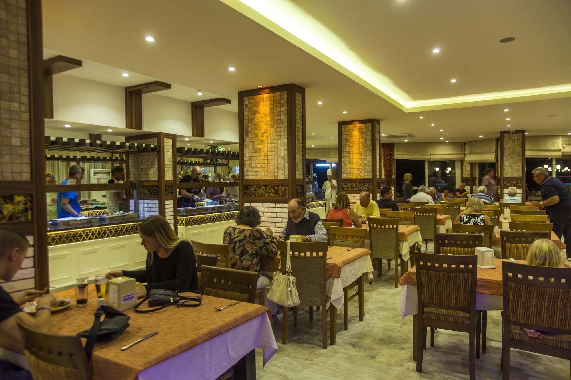 Kleopatra Beach Hotel Alanya Bagian luar foto